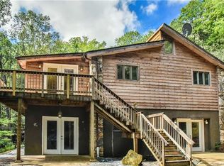 565 Hominy Branch Rd, Hendersonville, NC 28792