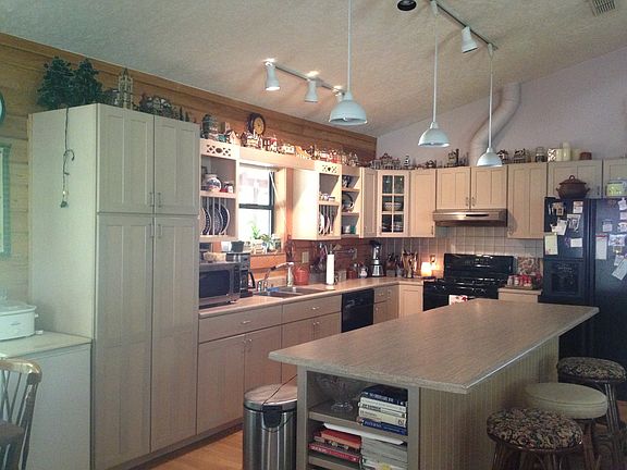 Kitchen with lots of storage