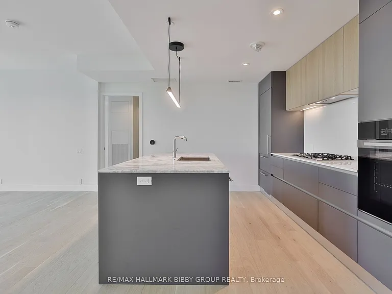 1414 Bayview Ave #605 — Photo 11