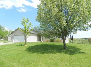 2127 16th St, Hopkins, MI 49328