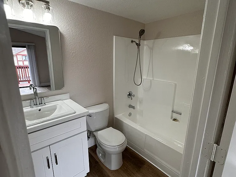 7386 Saddle Rd #B — Photo 15