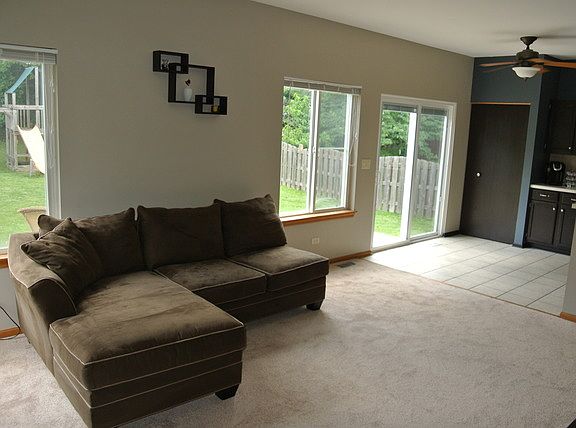 3rd image of 631 Anderson Dr