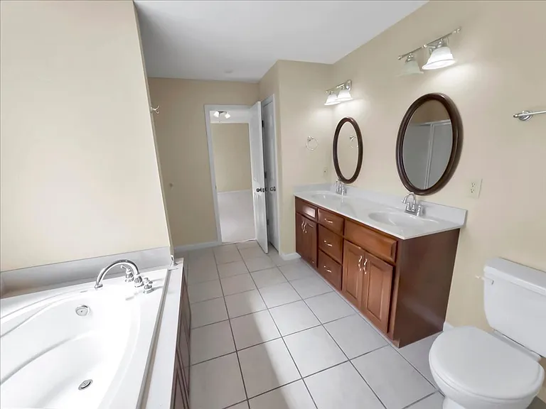 331 Amanda Dr — Photo 23