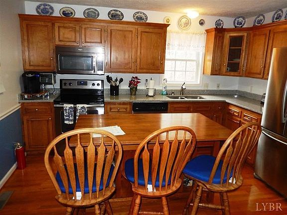 4th image of 344 Smoketree Ln