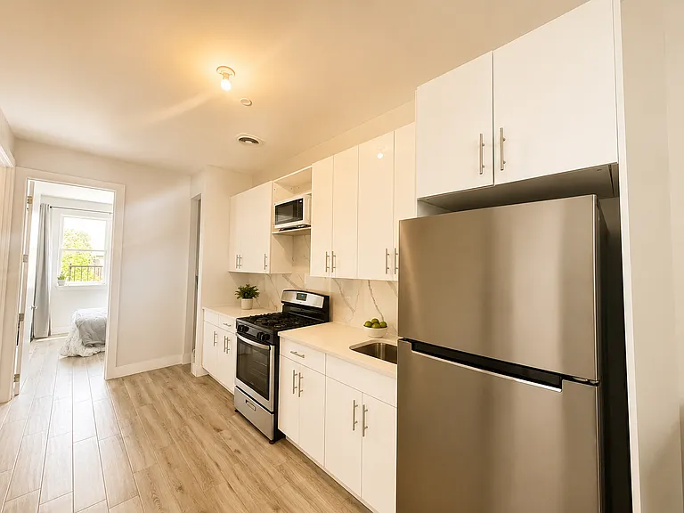 586 Marcy Ave #4L — Photo 6