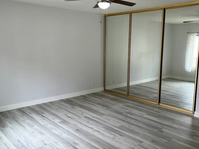 3275 Caminito Eastbluff #206 — Photo 13