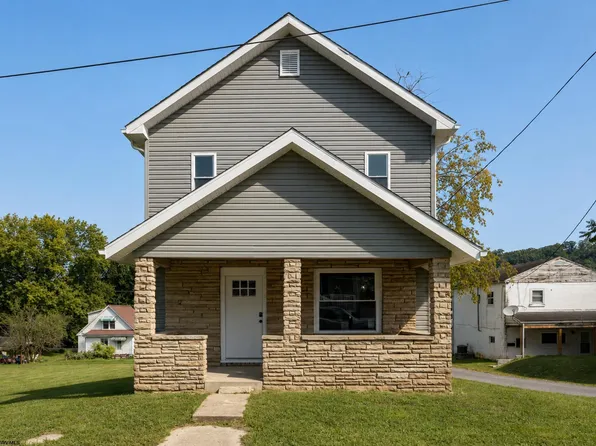 202 Western Ave, Westover, WV 26501