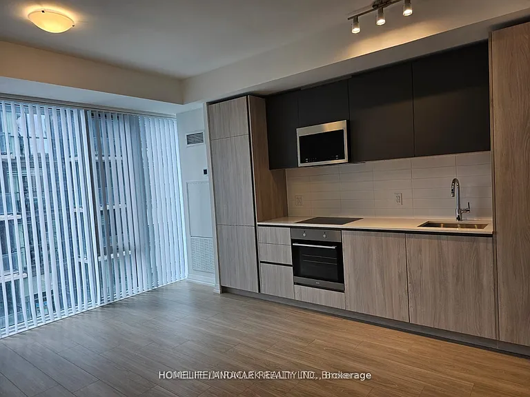 8 Widmer St #3501 — Photo 4