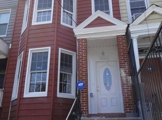 558 E. 220 St., Bronx, NY 10467