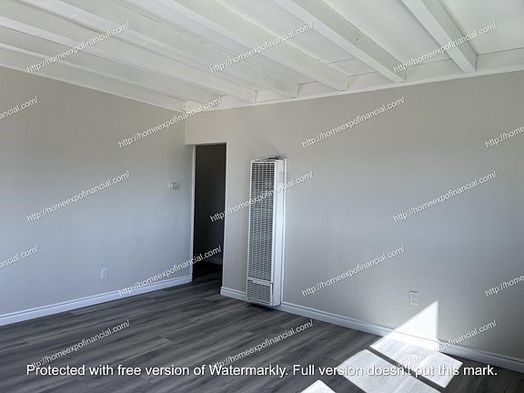 4th image of 1007 W Mayberry Ave