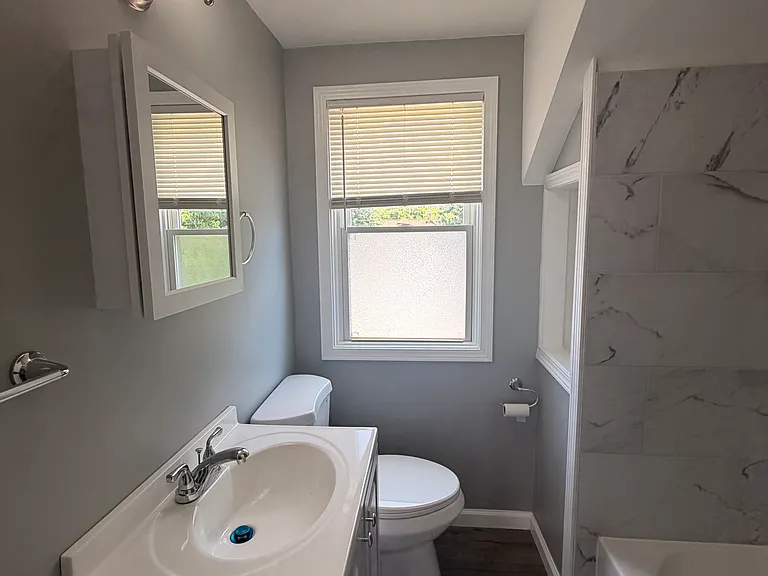13108 Saint James Ave — Photo 11