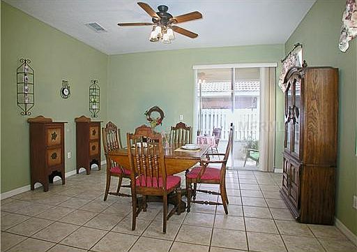4th image of 905 Glen Abbey Cir