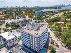 4141 Nautilus Dr, Miami Beach, FL