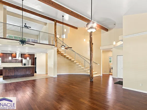 6171 Summer St, Honolulu, HI 96821