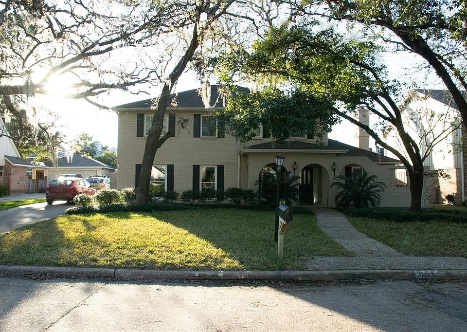 1st image of 655 Langwood Dr