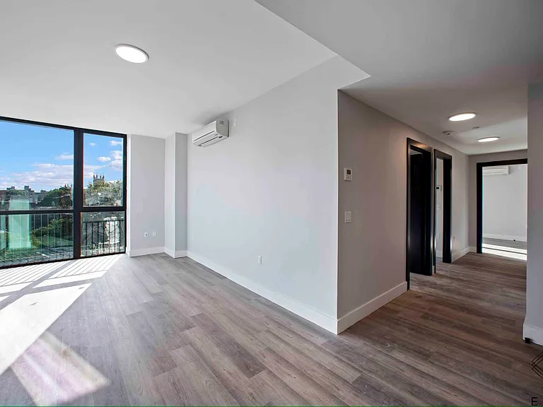 1111 Foster Ave #688 — Photo 4
