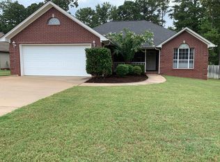 76 Zircon Dr, Maumelle, AR 72113