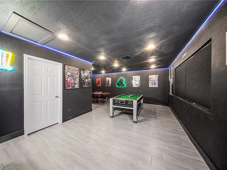 2473 Poinciana St — Photo 30