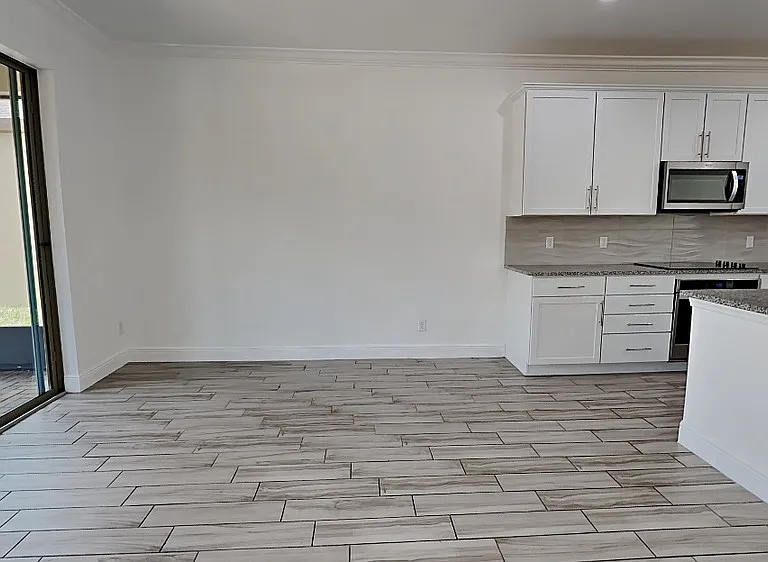 5283 Brydon Woods Cir — Photo 12