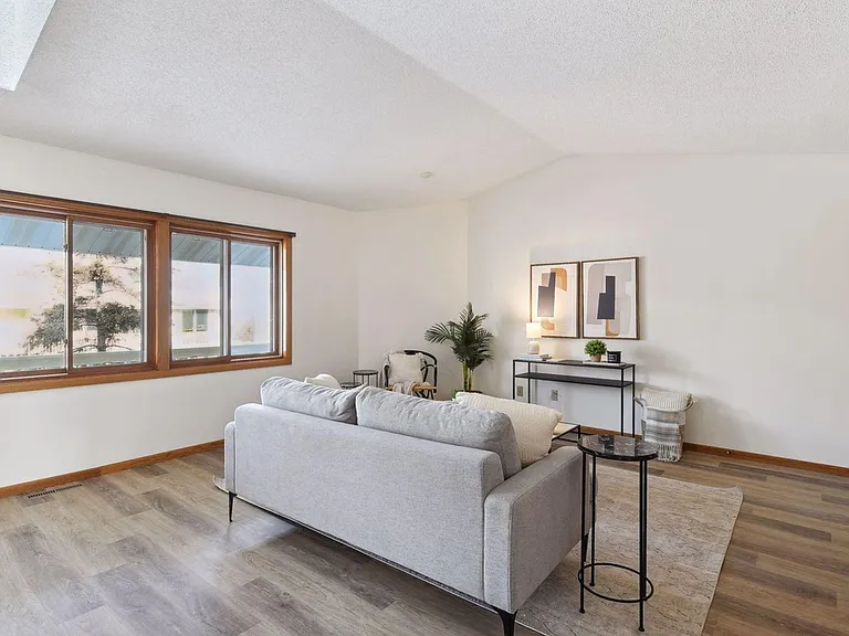 3335 Nevada Ave N #3503 — Photo 4