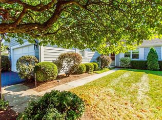 62 Greenwood Park, Pittsford, NY 14534