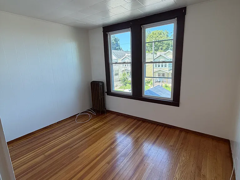 1 King St #1 — Photo 2