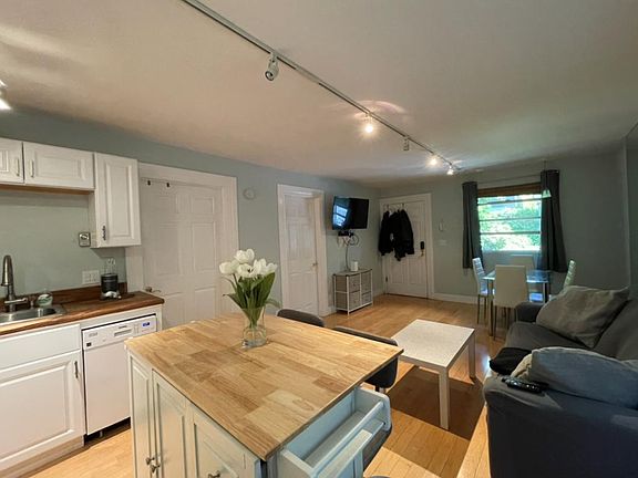 4th image of 555 Lytton Ave #5