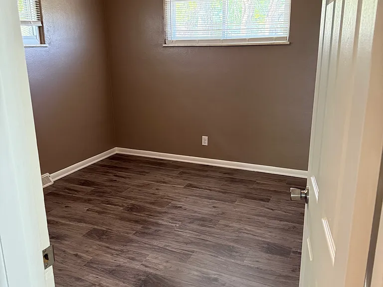 3951 Buell Ave #1/2 — Photo 6