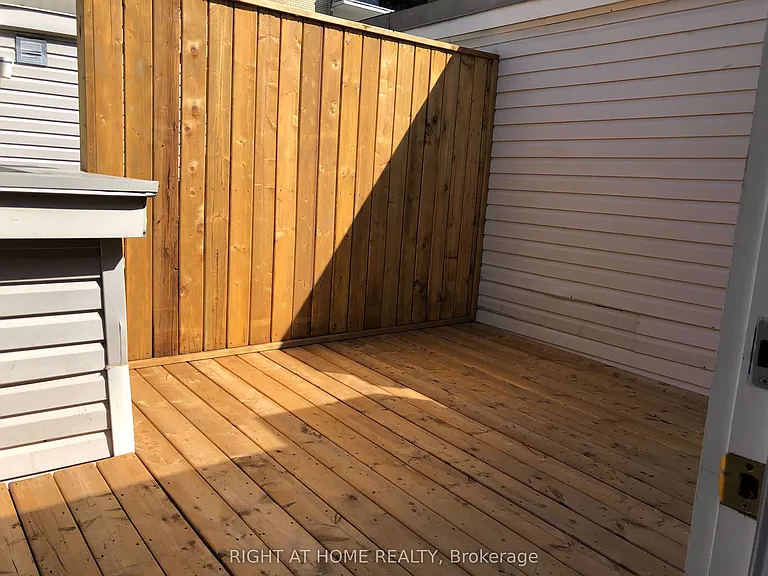 415 Jarvis St #327 — Photo 24