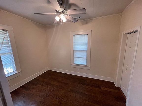 3rd image of 1430 Davis St