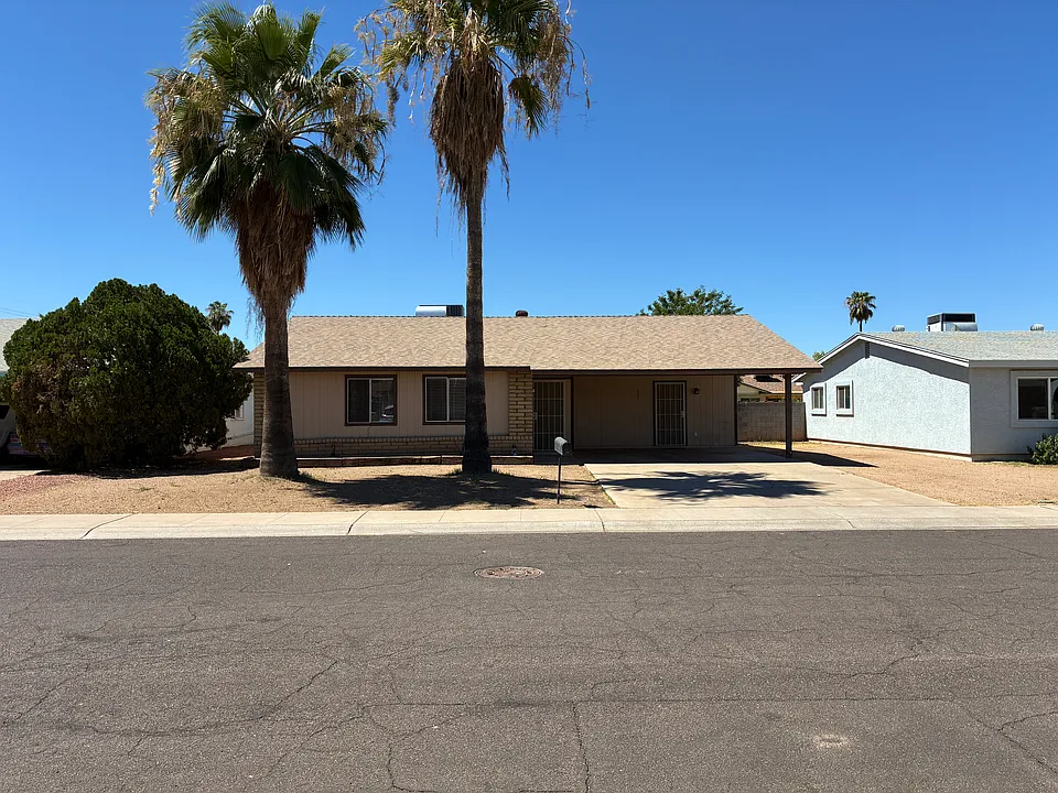 5915 W Tierra Buena Ln