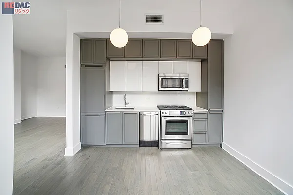 Rented by RELO REDAC INC. | media 14