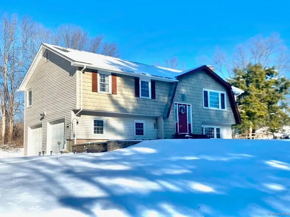 32 Fieldstone Lane, Coventry, CT 06238