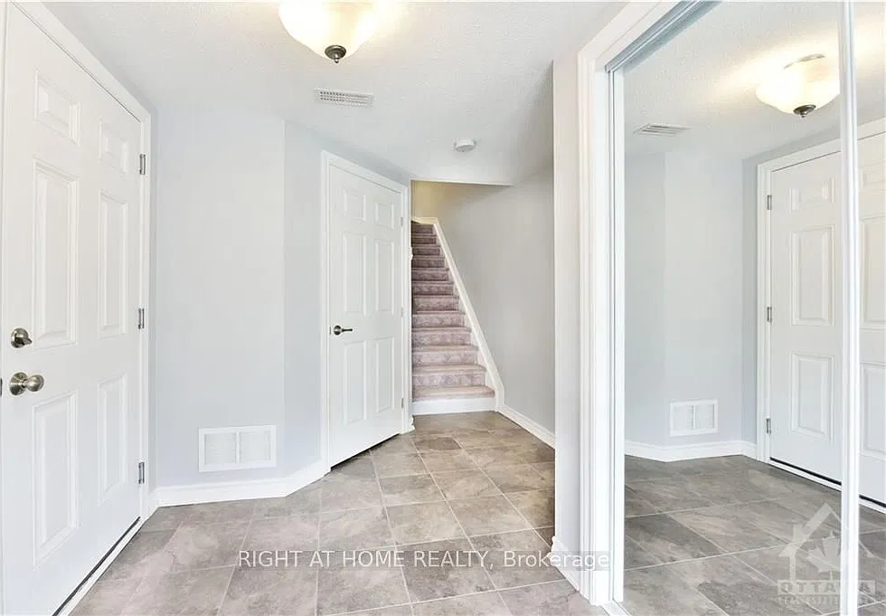 2 bed, $2,350 — Photo 4