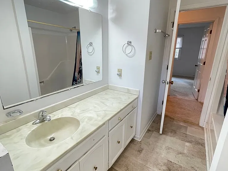 106 Downing Ct — Photo 25