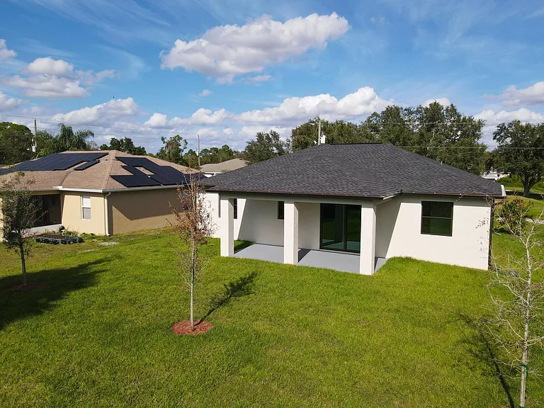 6927 Topeka Ln — Photo 7