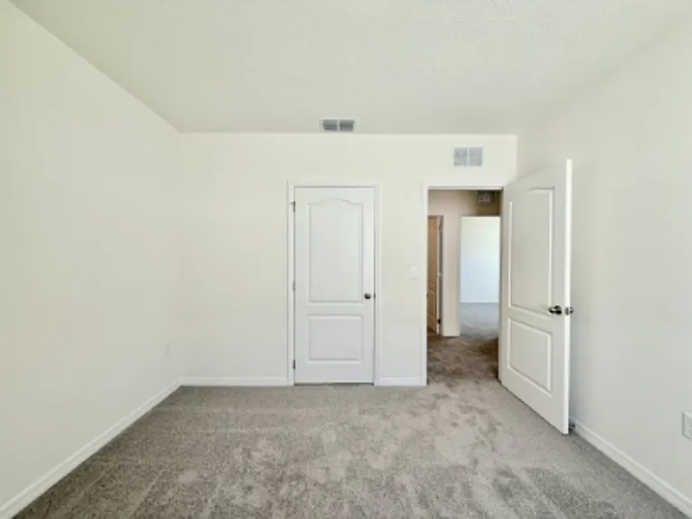 1374 Holodak Dr — Photo 16
