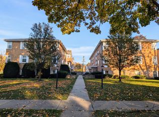 1535 William St APT 1E, River Forest, IL 60305