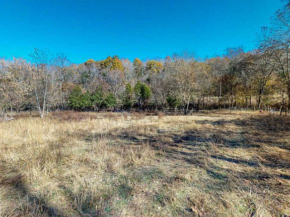 3rd image of 6461 Highway 48 N
