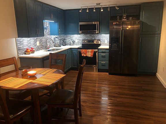 2nd image of 925 E 8th Ave APT 25
