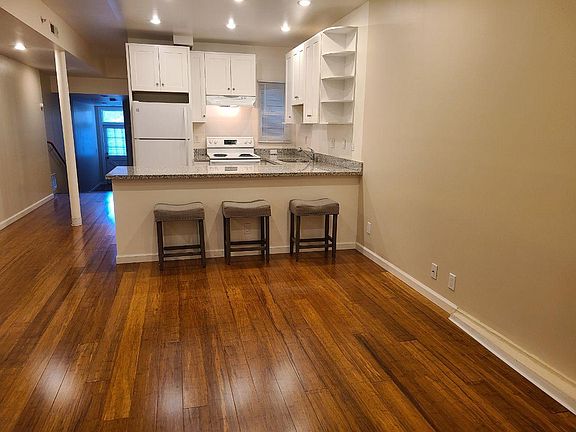 4th image of 432 Irving St #A