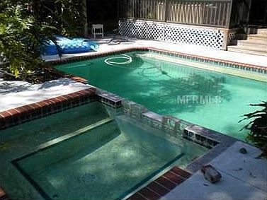 4th image of 4815 Hoyer Dr