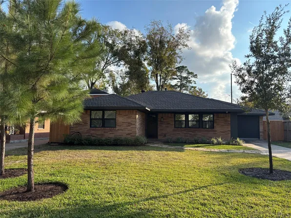 2223 Hialeah Dr, Houston, TX 77018