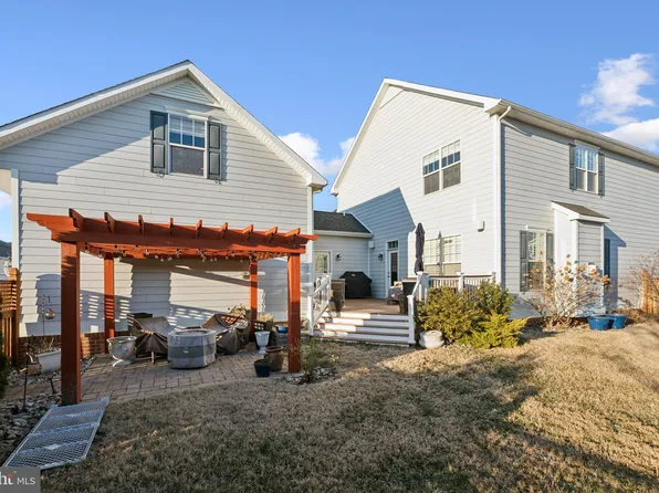 209 Evelyne St, Chester, MD 21619