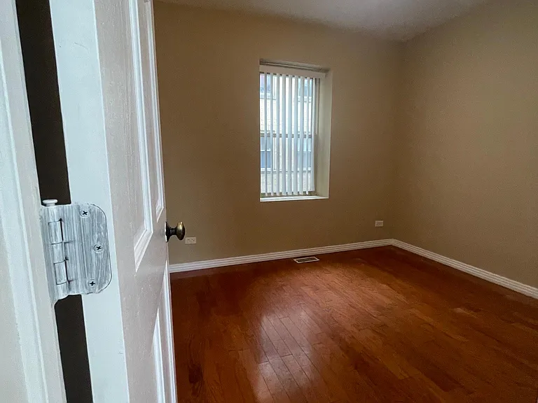 2728 W Lunt Ave #1N — Photo 16