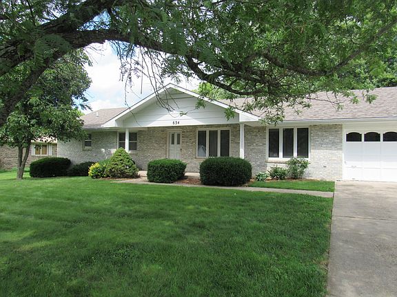5th image of 634 N Olive Street