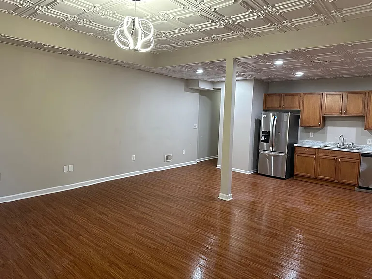 222 N Liberty St #3 — Photo 19