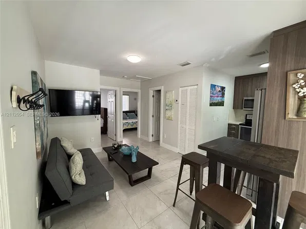 842 SW 14th Ave APT 6, Miami, FL 33135