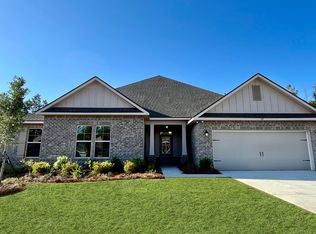 63 Blaze Blvd, Freeport, FL 32439