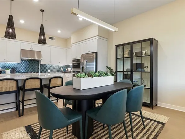405 Mulligan, Irvine, CA 92618